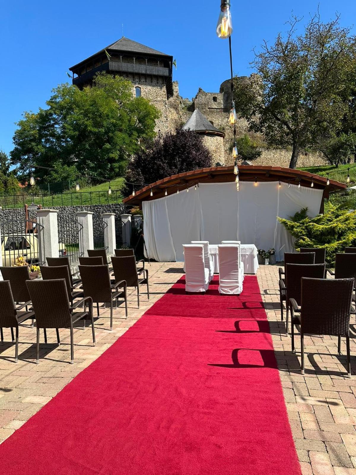 Penzion Bebek Filakovo Dış mekan fotoğraf