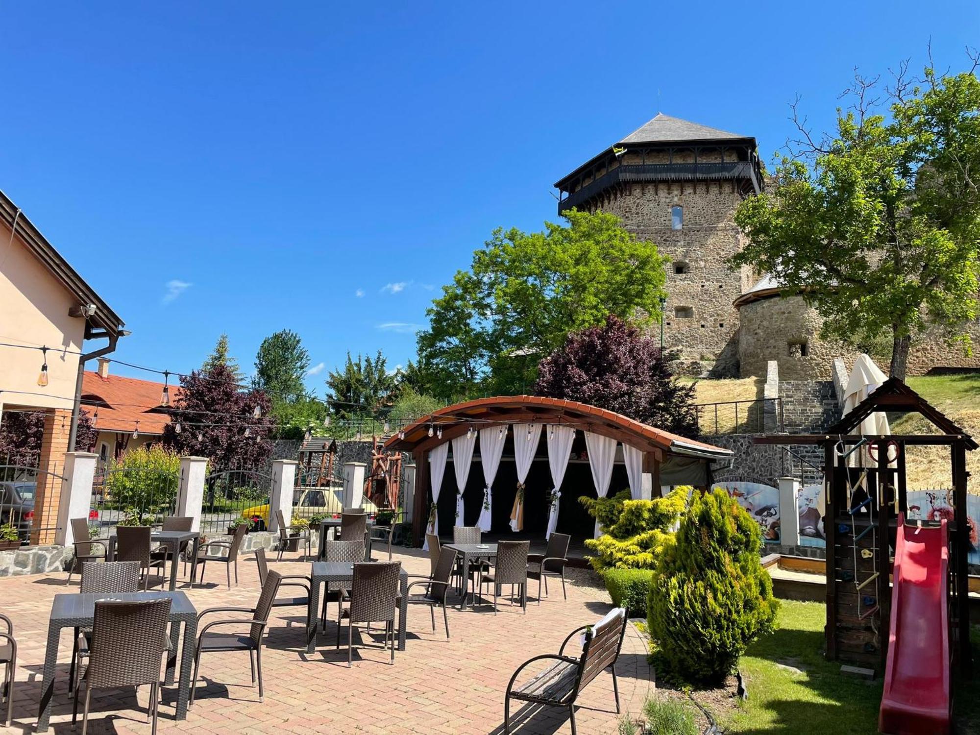 Penzion Bebek Filakovo Dış mekan fotoğraf